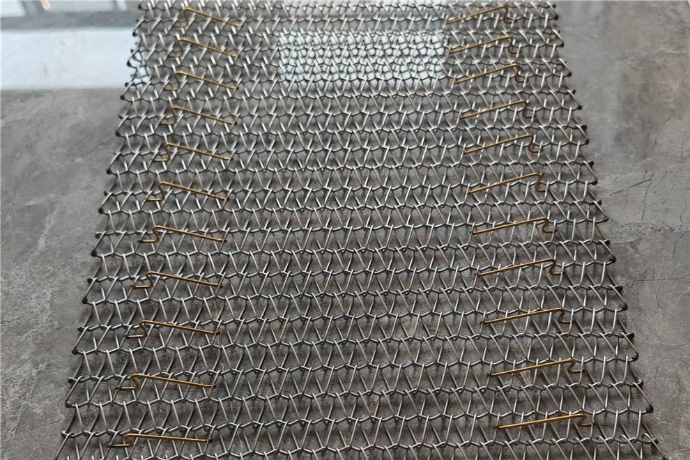 Acid-Resistant Dryer Belt for Textured Silicon Wafers